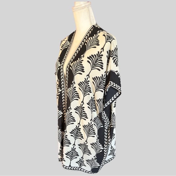 Max Studio- Kimono / Duster / Wrap, White and Black, NEW - Picture 3 of 4